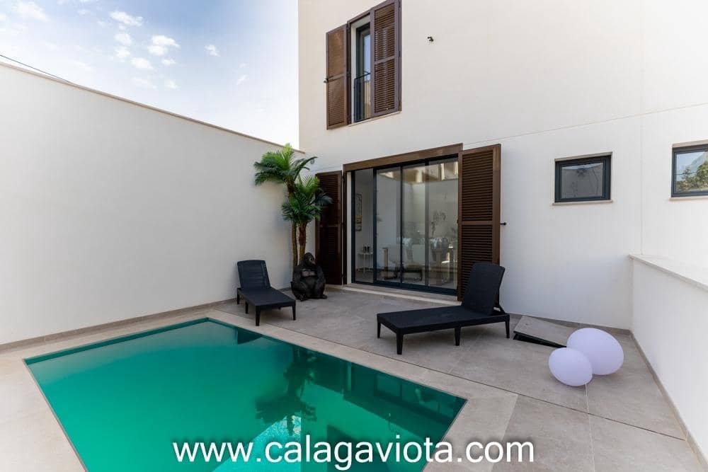 2 soveværelse Rækkehus til salg i Colonia de Sant Jordi med swimmingpool garage - € 660.000 (Ref: 7782523)