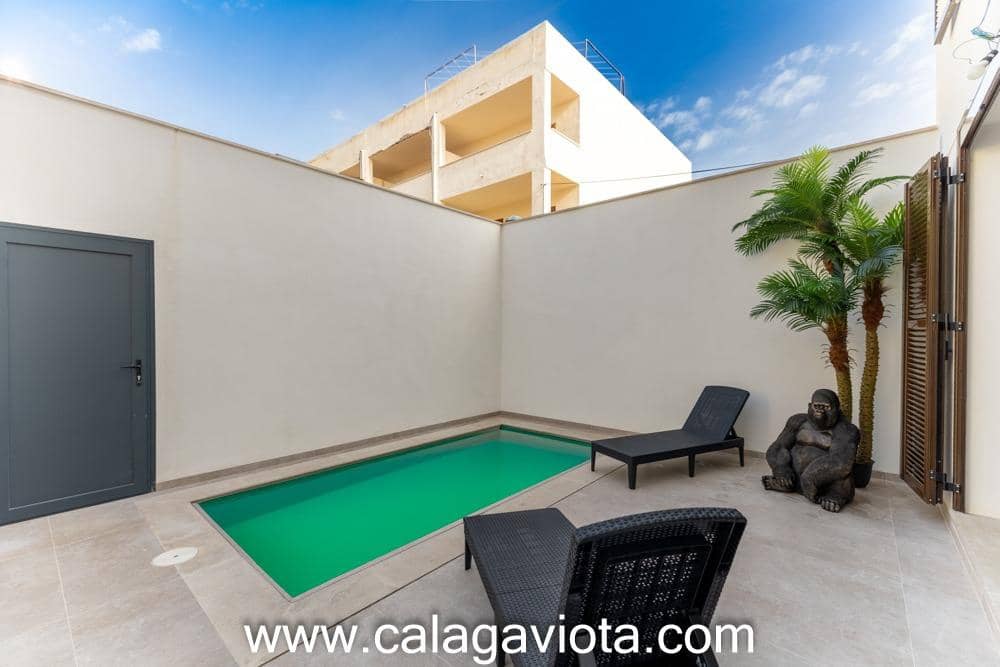 2 soveværelse Rækkehus til salg i Colonia de Sant Jordi med swimmingpool garage - € 660.000 (Ref: 7782523)