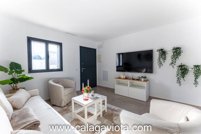 2 makuuhuone Rivitalo myytävänä paikassa Colonia de Sant Jordi, Ses Salines mukana uima-altaan 
autotalli - 660 000 € (Ref: 7782523)