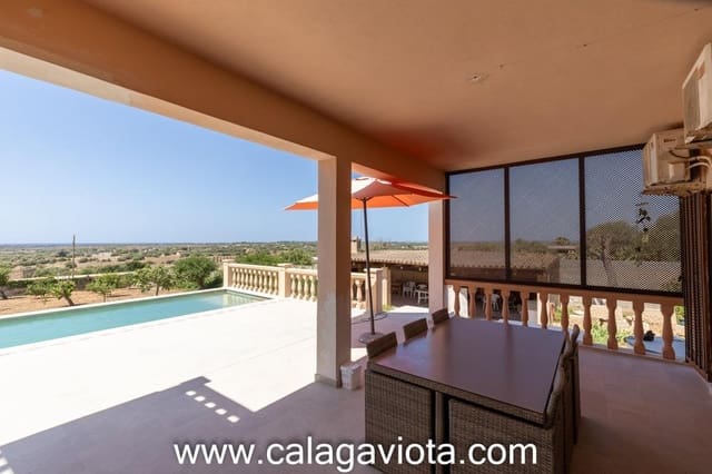 6 soveværelse Byhus til salg i Ses Salines med swimmingpool - € 2.750.000 (Ref: 8343298)