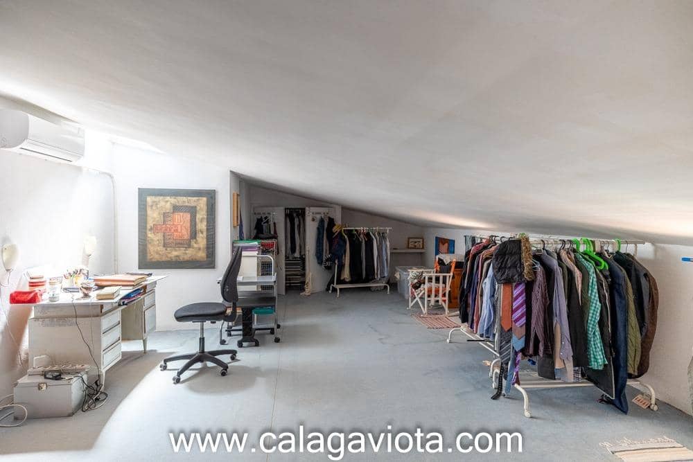 6 soveværelse Byhus til salg i Ses Salines med swimmingpool - € 2.750.000 (Ref: 8343298)