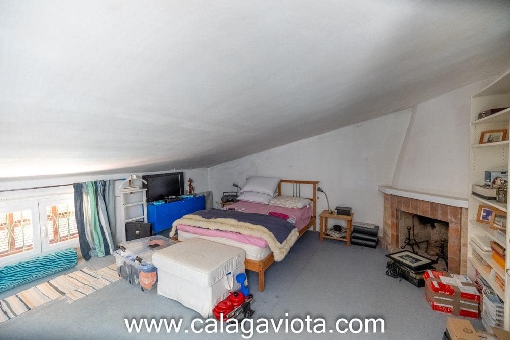 6 soveværelse Byhus til salg i Ses Salines med swimmingpool - € 2.750.000 (Ref: 8343298)