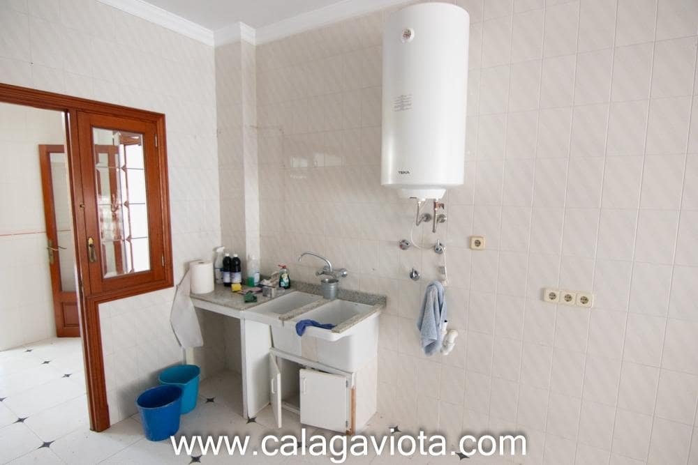 4 bedroom Flat for sale in Felanitx - € 480,000 (Ref: 8343302)