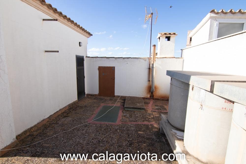 4 bedroom Flat for sale in Felanitx - € 480,000 (Ref: 8343302)