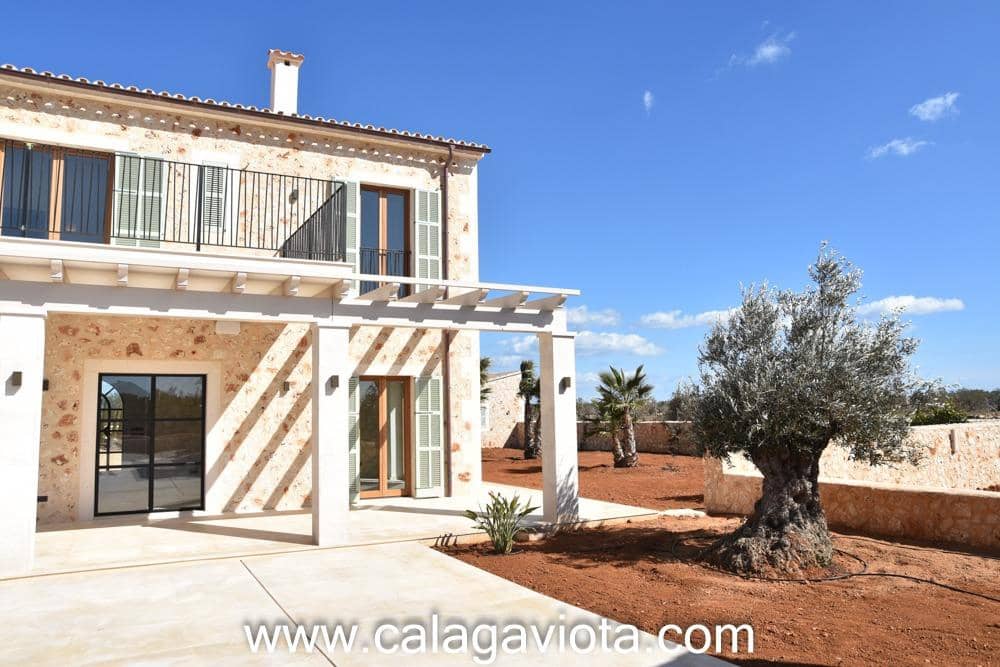 5 soveværelse Villa til salg i Es Llombards - € 2.980.000 (Ref: 8634753)