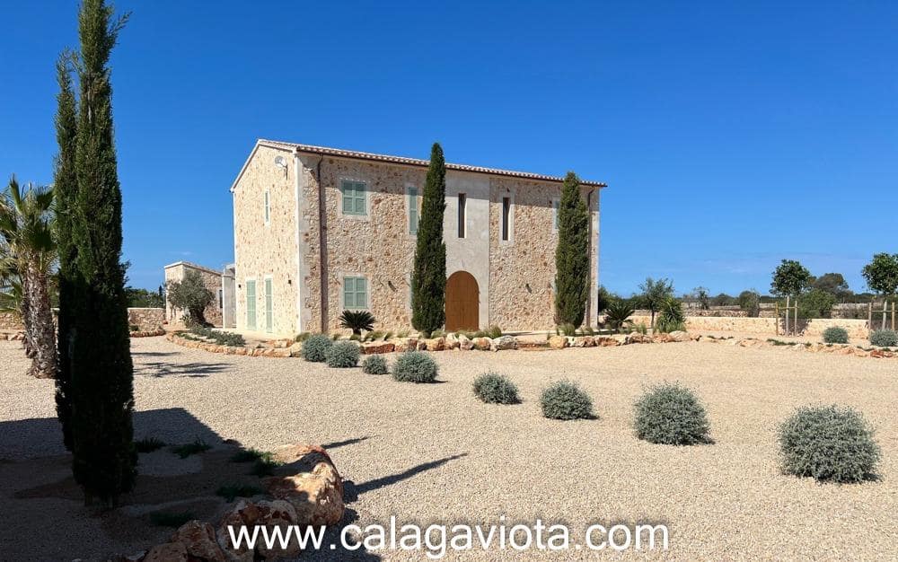 5 soveværelse Villa til salg i Es Llombards - € 2.980.000 (Ref: 8634753)