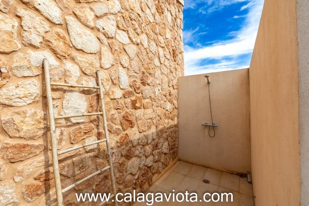 5 bedroom Villa for sale in Ses Salines with pool - € 3,250,000 (Ref: 8652373)