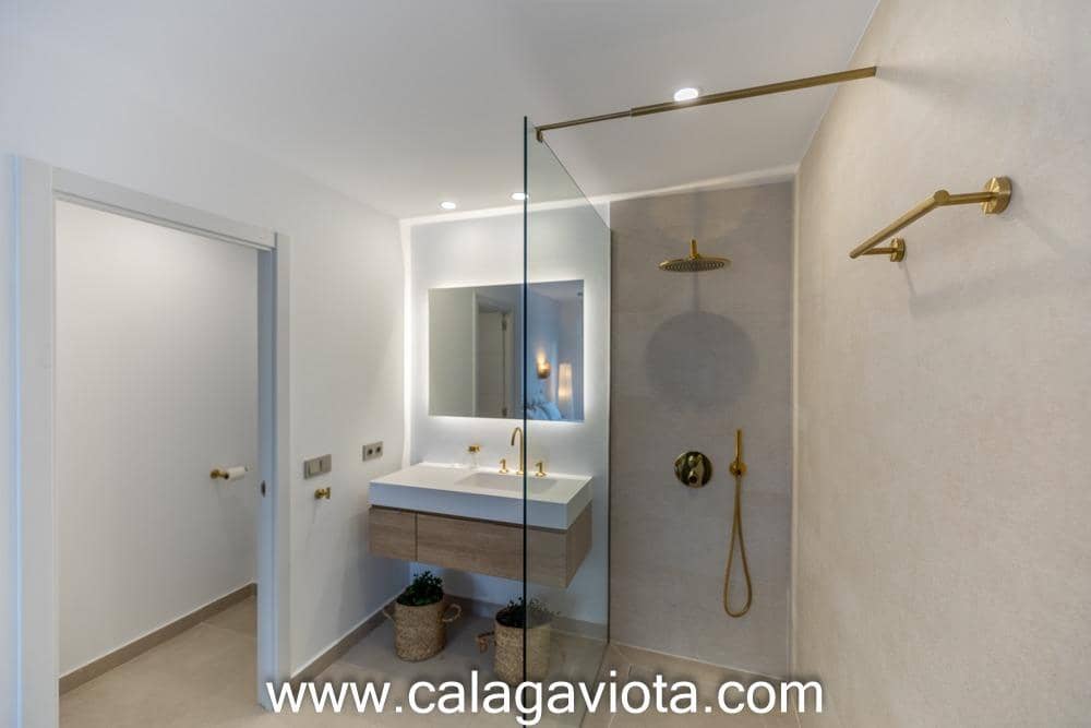 3 sypialnia Mieszkanie na sprzedaż w Ses Salines z basenem - 850 000 € (Ref: 8729875)