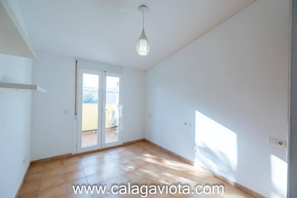 4 bedroom Terraced Villa for sale in Ses Salines with garage - € 585,000 (Ref: 8789580)