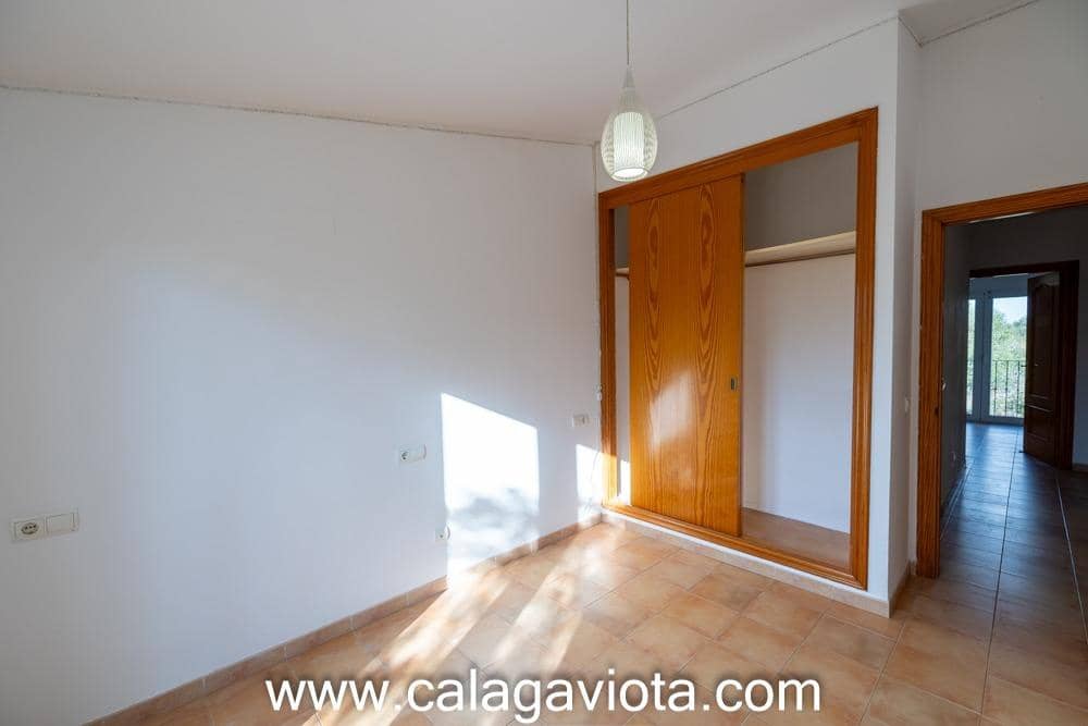 4 bedroom Terraced Villa for sale in Ses Salines with garage - € 585,000 (Ref: 8789580)