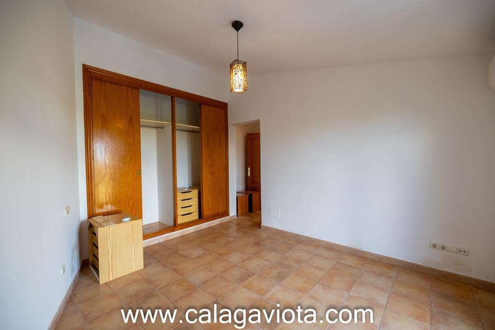 4 bedroom Terraced Villa for sale in Ses Salines with garage - € 585,000 (Ref: 8789580)