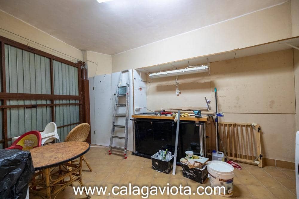 4 bedroom Terraced Villa for sale in Ses Salines with garage - € 585,000 (Ref: 8789580)