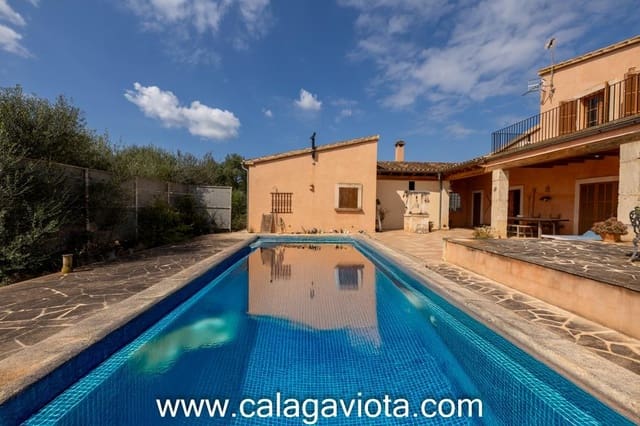 2 slaapkamer Finca/Landhuis te koop in Ses Salines - € 1.199.000 (Ref: 8911191)