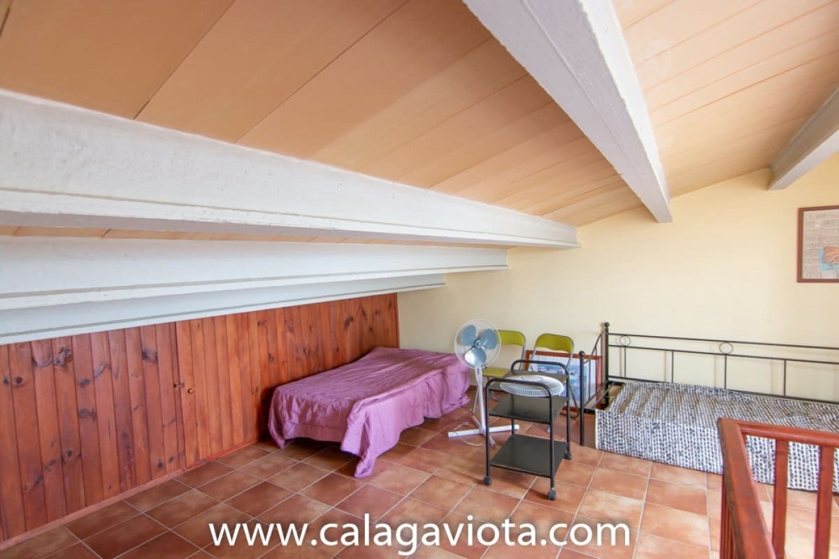 3 camera da letto Villetta a Schiera da affittare in Ses Salines - 1.600 € (Rif: 9004880)