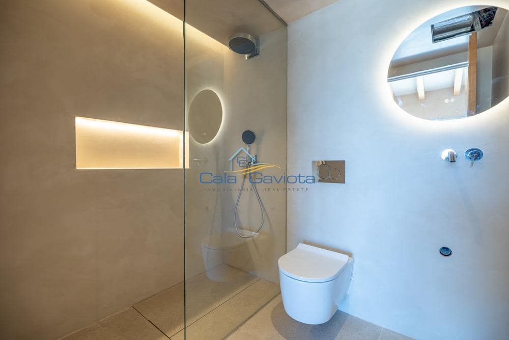4 bedroom Townhouse for sale in Ses Salines with pool garage - € 2,550,000 (Ref: 9153997)
