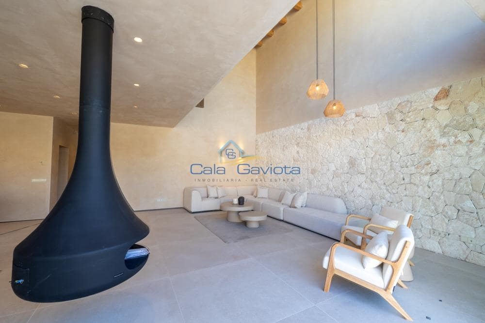 4 bedroom Townhouse for sale in Ses Salines with pool garage - € 2,550,000 (Ref: 9153997)