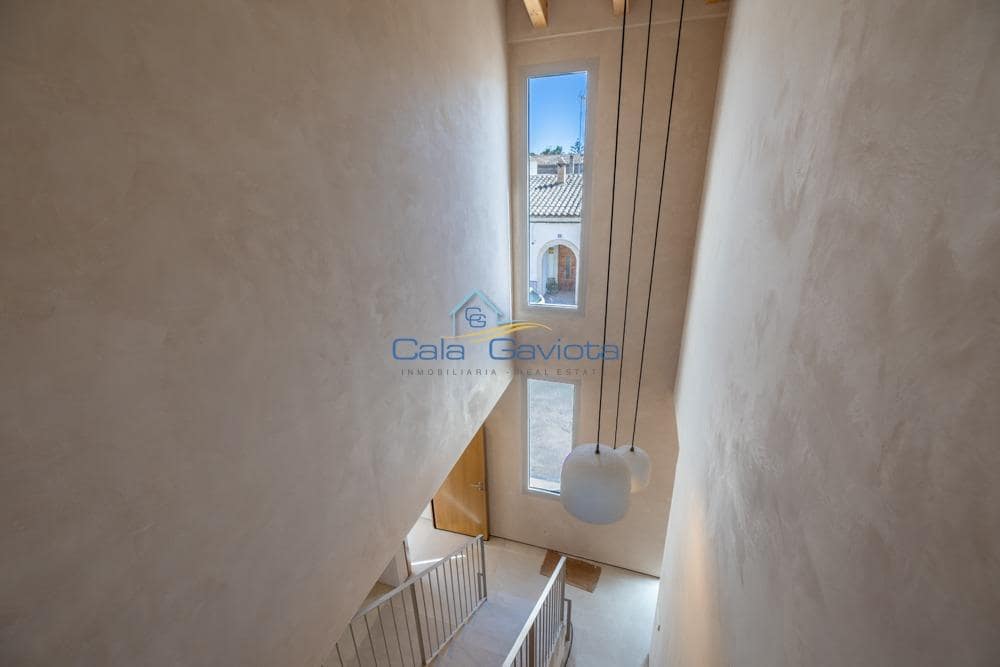 4 bedroom Townhouse for sale in Ses Salines with pool garage - € 2,550,000 (Ref: 9153997)
