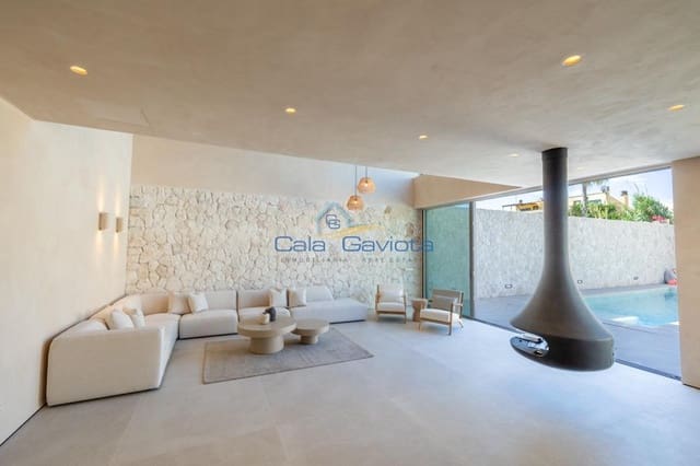 4 soveværelse Byhus til salg i Ses Salines med swimmingpool garage - € 2.550.000 (Ref: 9153997)