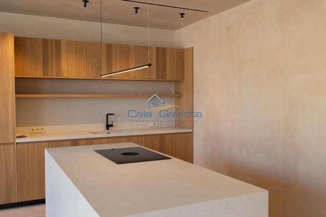 4 soveværelse Byhus til salg i Ses Salines med swimmingpool garage - € 2.550.000 (Ref: 9153997)