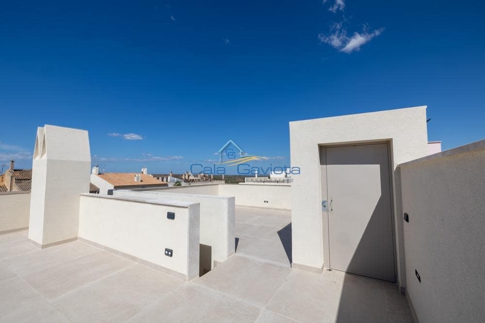 4 bedroom Townhouse for sale in Ses Salines with pool garage - € 2,550,000 (Ref: 9153997)