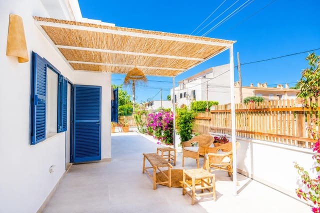 3 makuuhuone Huvila myytävänä paikassa Colonia de Sant Jordi, Ses Salines mukana uima-altaan - 1 250 000 € (Ref: 9171489)