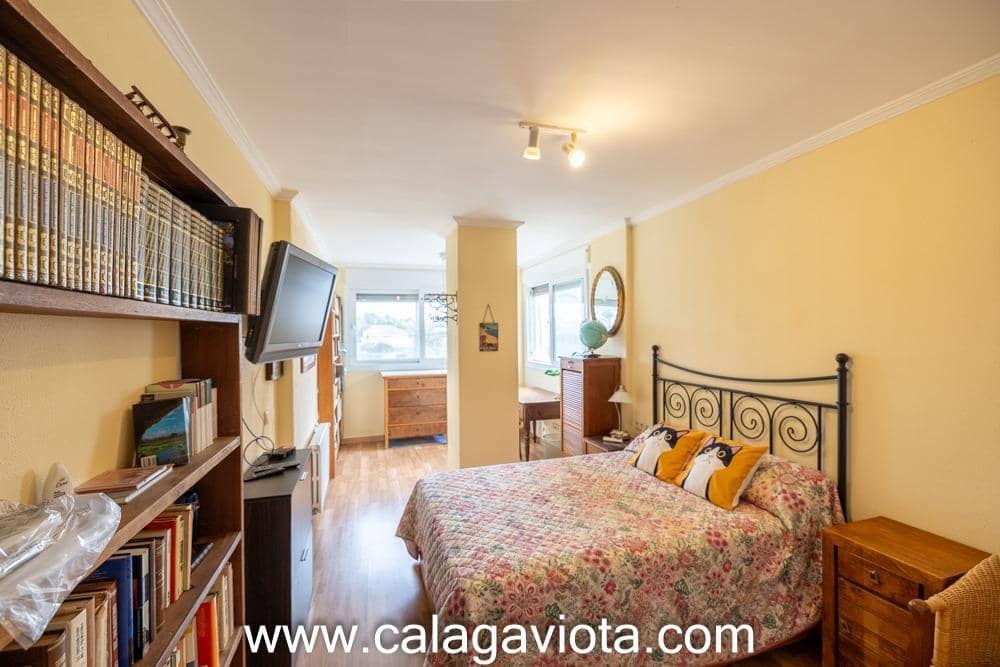 3 bedroom Semi-detached Villa for sale in Colonia de Sant Jordi - € 730,000 (Ref: 9191093)