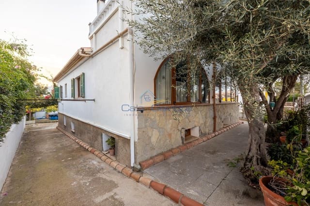 5 soveværelse Villa til salg i Ses Salines med garage - € 1.350.000 (Ref: 9625698)