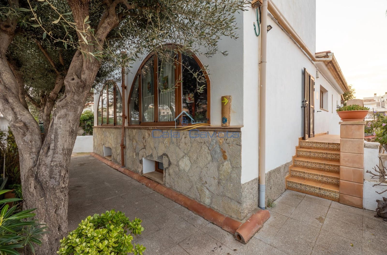 5 soveværelse Villa til salg i Ses Salines med garage - € 1.350.000 (Ref: 9625698)