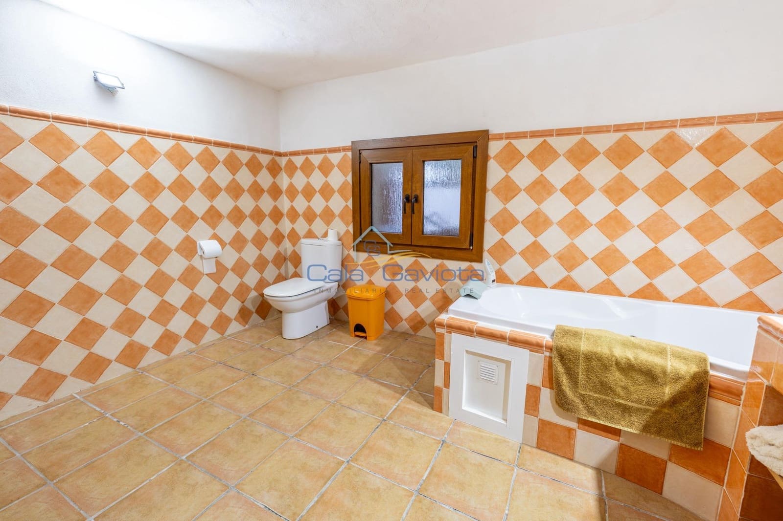 5 soveværelse Villa til salg i Ses Salines med garage - € 1.350.000 (Ref: 9625698)