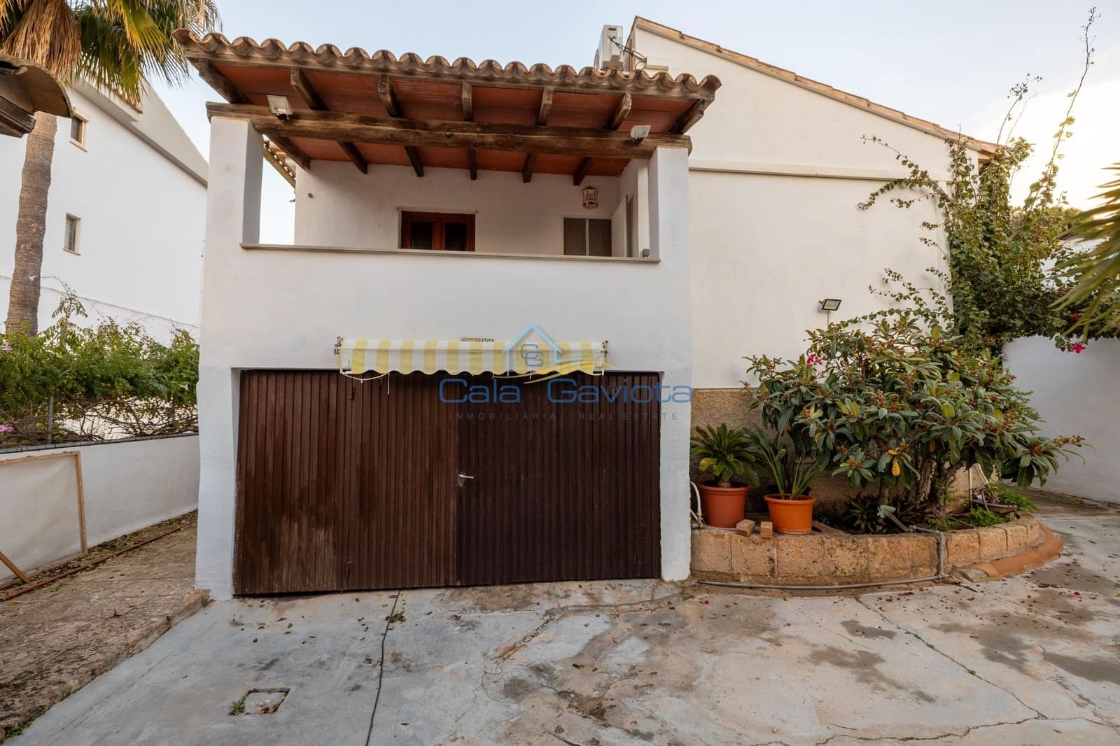 5 soveværelse Villa til salg i Ses Salines med garage - € 1.350.000 (Ref: 9625698)