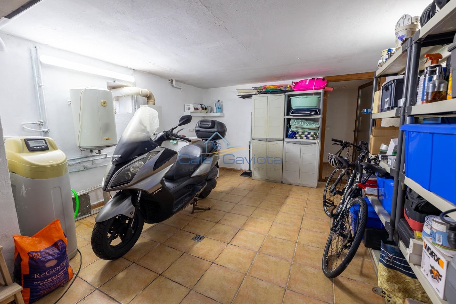 5 soveværelse Villa til salg i Ses Salines med garage - € 1.350.000 (Ref: 9625698)