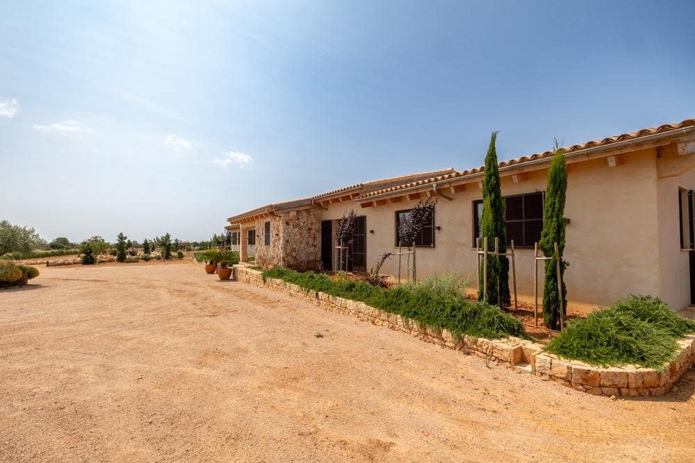 4 bedroom Villa for sale in Campos - € 2,890,000 (Ref: 9639502)
