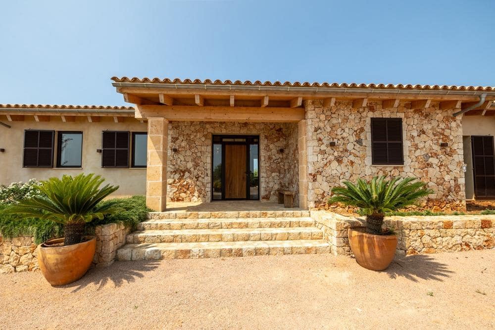 4 bedroom Villa for sale in Campos - € 2,890,000 (Ref: 9639502)