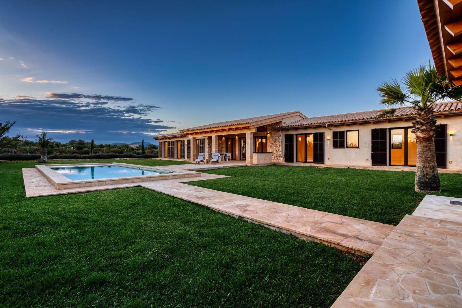 4 bedroom Villa for sale in Campos - € 2,890,000 (Ref: 9639502)