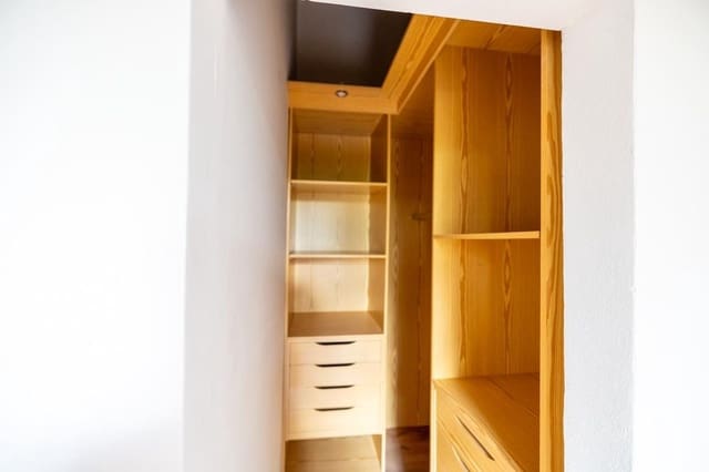 4 slaapkamer Villa te huur in Campos - € 2.000 (Ref: 9648195)