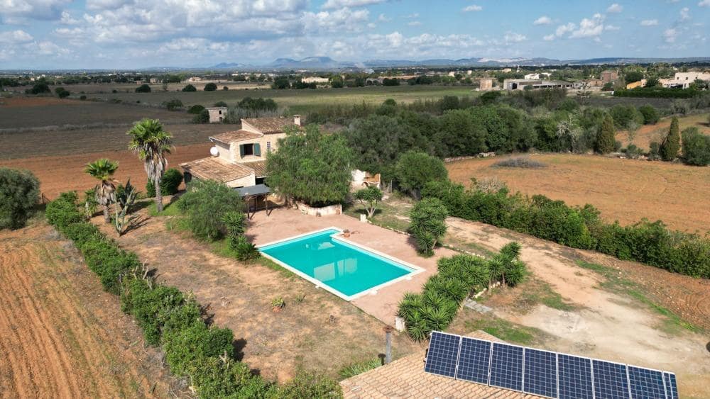 4 slaapkamer Villa te huur in Campos - € 2.000 (Ref: 9648195)