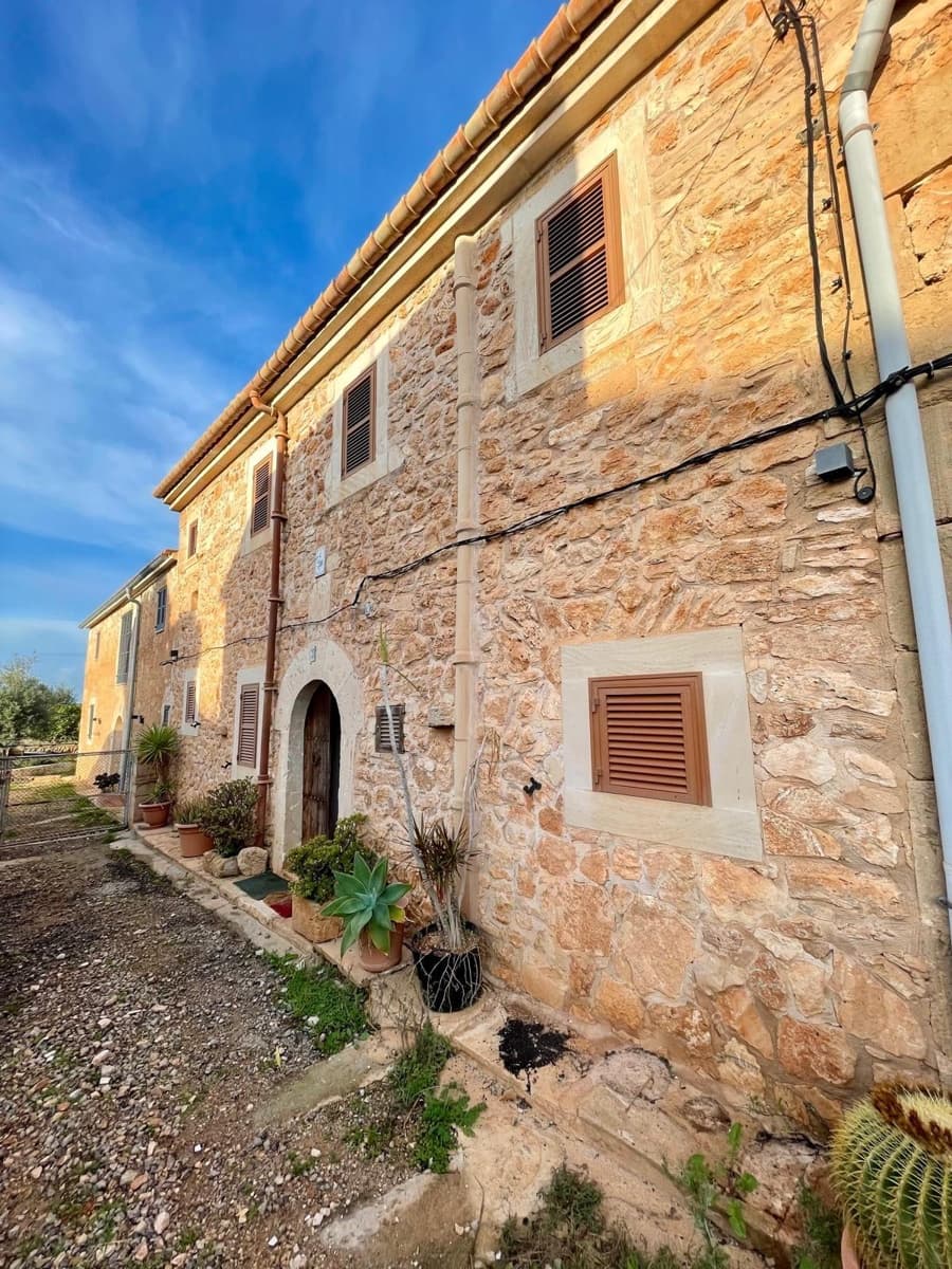 3 slaapkamer Huis te huur in Ses Salines - € 1.700 (Ref: 9648196)