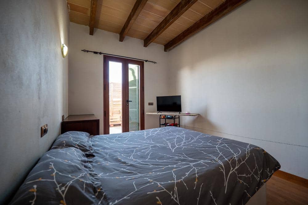 4 bedroom Townhouse for rent in Ses Salines with pool - € 1,500 (Ref: 9648197)