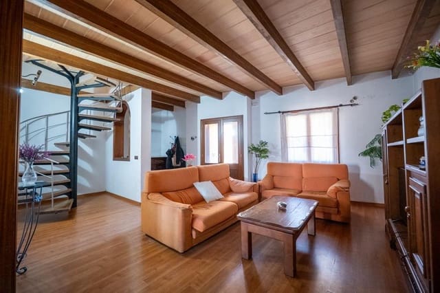 Casa de 4 habitaciones en Ses Salines en alquiler con piscina - 1.500 € (Ref: 9648197)