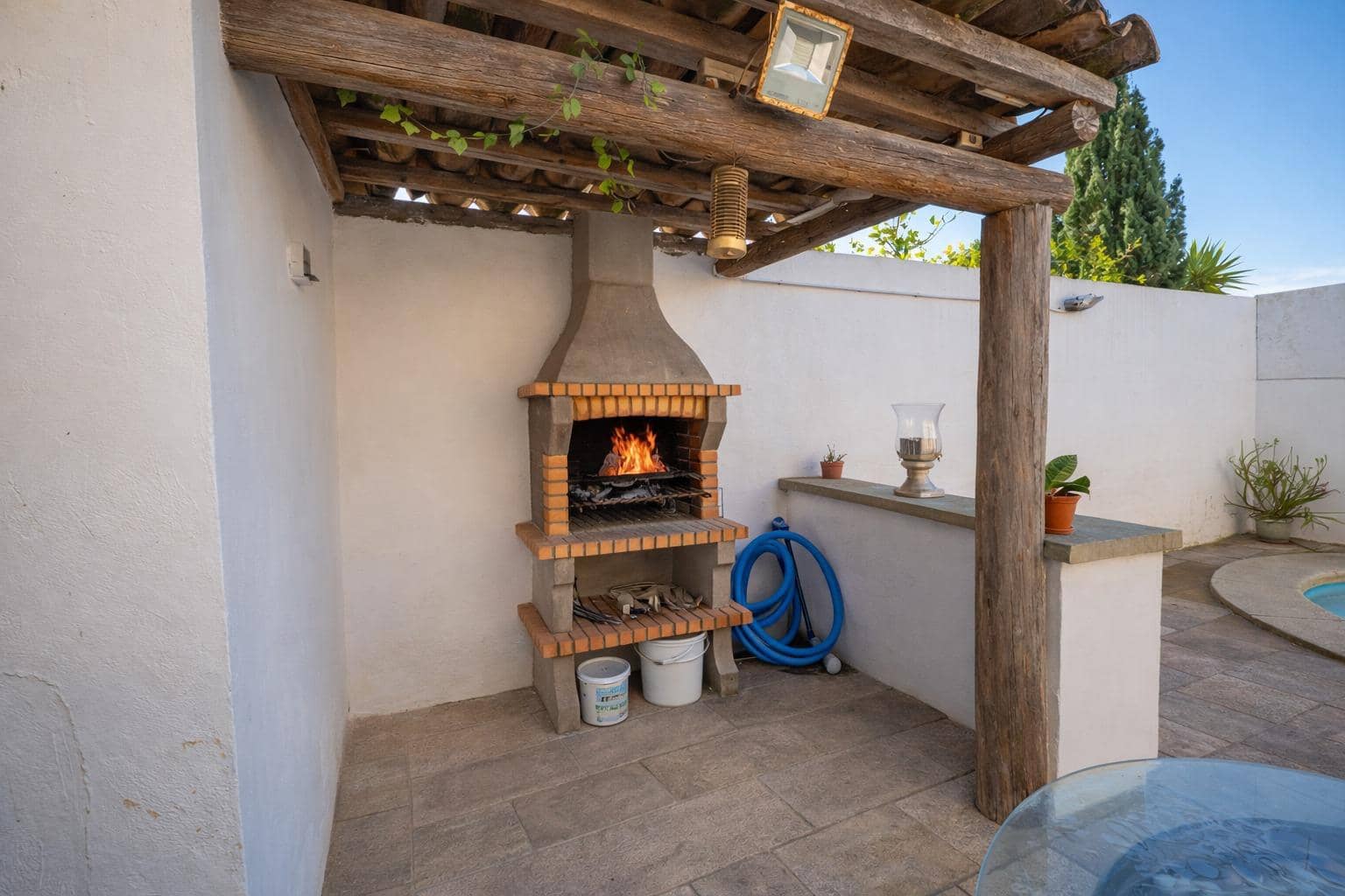 4 bedroom Townhouse for rent in Ses Salines with pool - € 1,500 (Ref: 9648197)