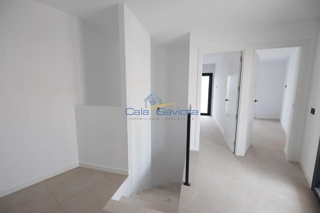 3 slaapkamer Rijtjeshuis te koop in Colonia de Sant Jordi, Ses Salines met garage - € 880.000 (Ref: 9648198)