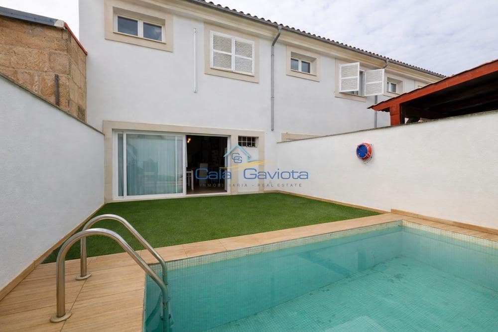 3 slaapkamer Rijtjeshuis te koop in Ses Salines met garage - € 680.000 (Ref: 9677522)