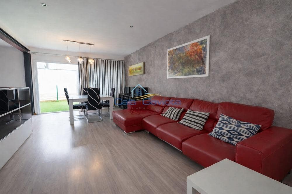 3 slaapkamer Rijtjeshuis te koop in Ses Salines met garage - € 680.000 (Ref: 9677522)