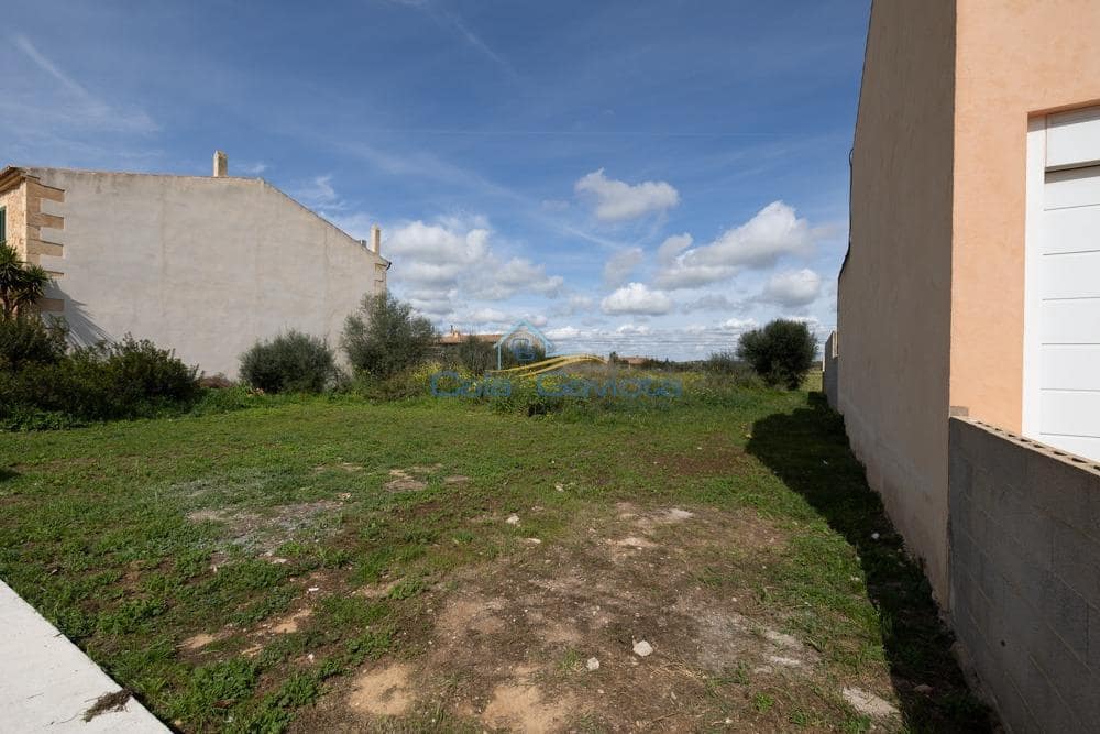 Building Plot for sale in Ses Salines - € 530,000 (Ref: 9829195)