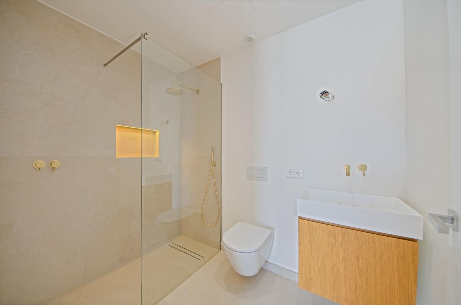 3 bedroom Townhouse for sale in Ses Salines - € 1,580,000 (Ref: 9836281)