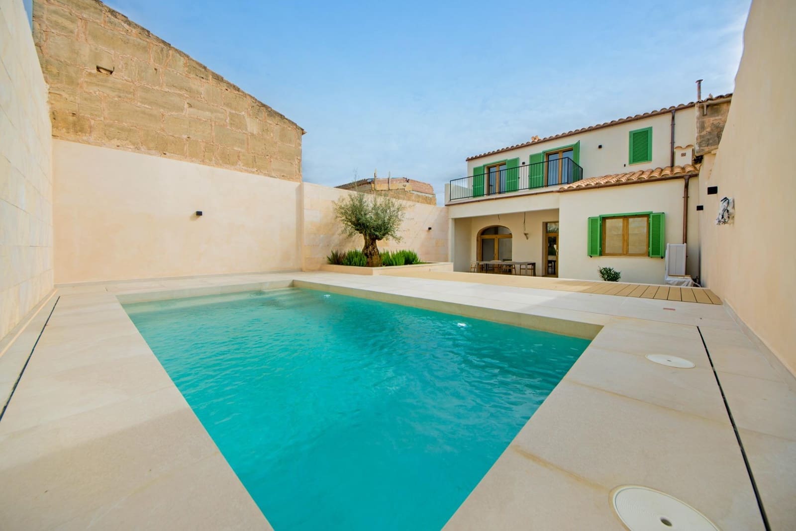 3 bedroom Townhouse for sale in Ses Salines - € 1,580,000 (Ref: 9836281)