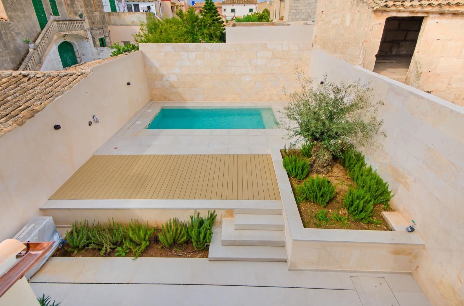 3 bedroom Townhouse for sale in Ses Salines - € 1,580,000 (Ref: 9836281)