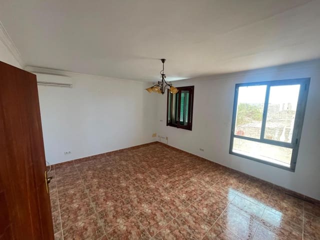 2 bedroom Flat for rent in Ses Salines - € 1,300 (Ref: 9836282)