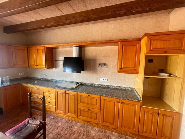 2 bedroom Flat for rent in Ses Salines - € 1,300 (Ref: 9836282)