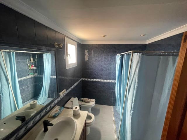 2 bedroom Flat for rent in Ses Salines - € 1,300 (Ref: 9836282)